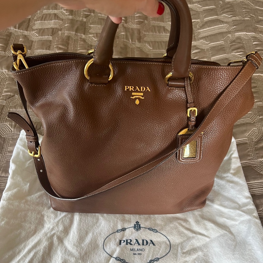 Prada brown leather tote bag in great cont